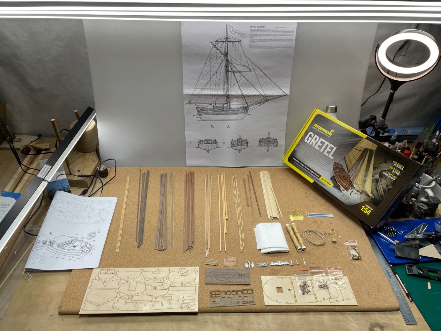 Mamoli MV33 Gretel Royal Yacht Model Ship Kit 1:54