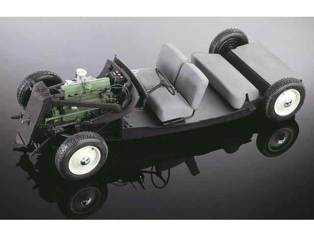 Heller 80799 -  Citroen 15 Six Traction Avant 1:8 Model Kit