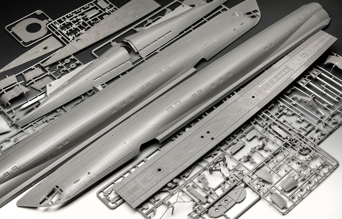 Revell 05180 German Submarine Type IX C (U-505) "Platinum Edition" 1:72