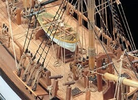 Mamoli MV52 - HMS Bounty 1:100 - Plank-On-Bulkhead Ship Model Kit