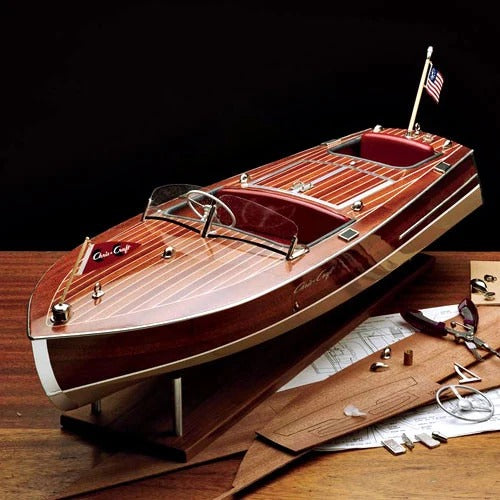 Dumas #1249 CHRIS-CRAFT 1949 Racing Runabout 1:8 Scale - Static Display or R/C Capable