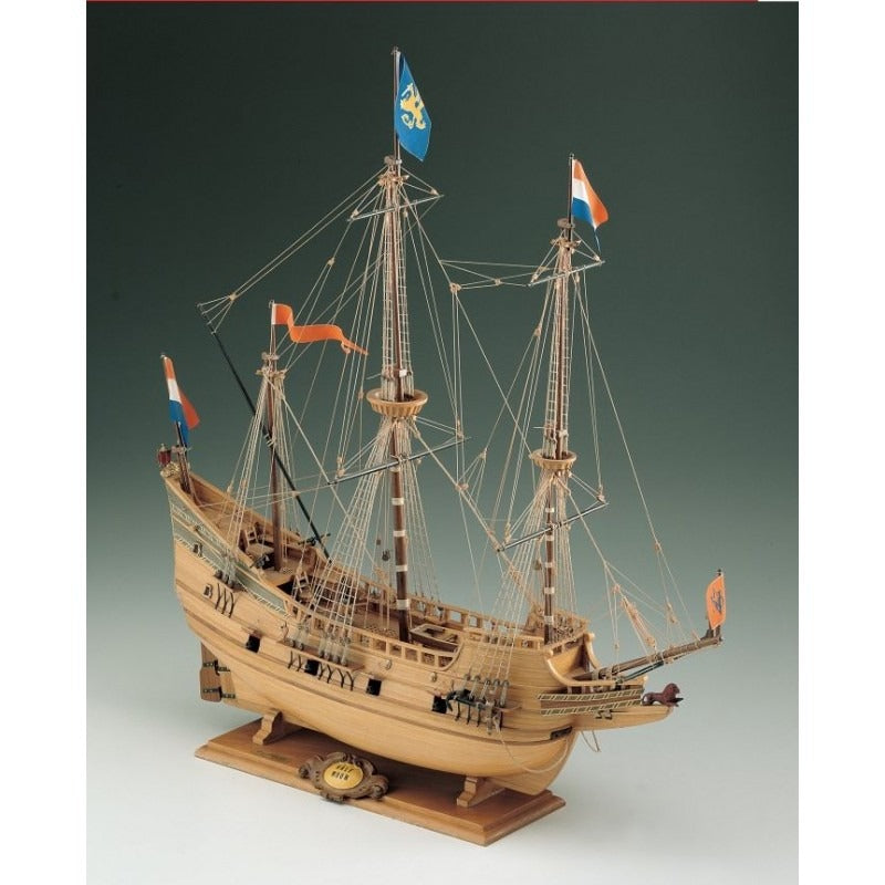 Corel - HALF MOON WOOD SHIP MODEL KIT 1:50