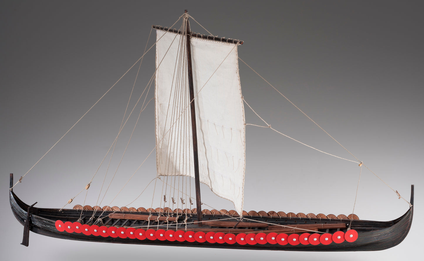 Dusek-Mamoli - D005 Viking Longship - Plank-On-Frame Wood Ship Model Kit - 1:35 Scale - 850 mm (34") Long
