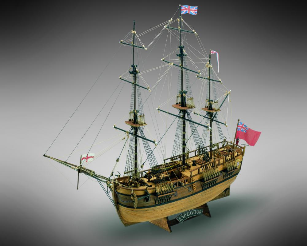 Dusek-Mamoli - Mamoli MV47 - Endeavour - Wood Plank-On-Frame Model Ship Kit - Scale 1/100 - Length 430 mm (17")