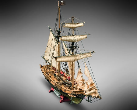 Mamoli MV82 - Blackbeard 1:57 - Wood Plank-On-Frame Ship Model Kit - L: 21" x H: 14"