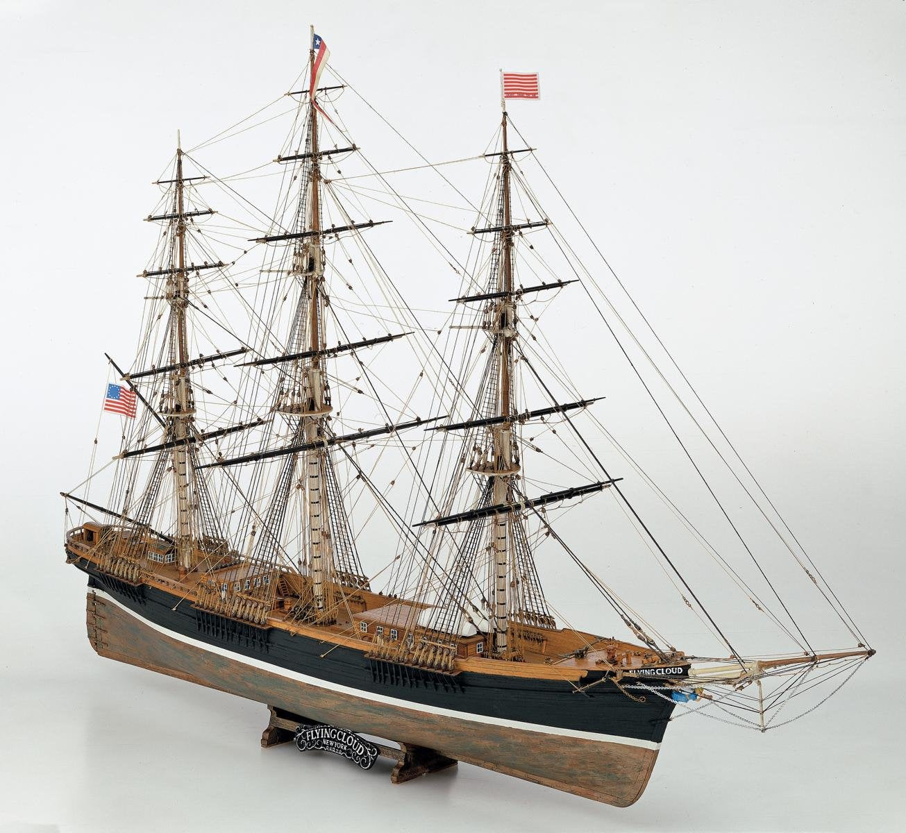 Dusek-Mamoli - Mamoli MV41 Flying Cloud Model Ship Kit - American Clipper Ship 1851 - Scale 1/96 - Length 37 in - Height 24 in