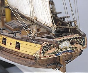 Dusek-Mamoli - Mamoli MV39 - HMS Bounty - Wood Plank-On-Frame Model Ship Kit - Scale 1/64 - Length 610 mm (24")