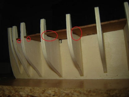 Dusek-Mamoli - Mamoli MV35 Hunter - Wood Plank-On-Frame Ship Model Kit - Scale 1/72 - Length 440 mm (18")